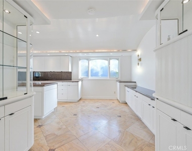 411 Goldenrod - Photo Thumbnail 9