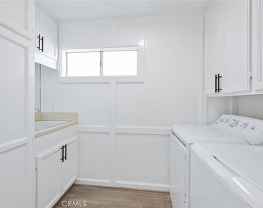 411 Goldenrod - Photo Thumbnail 21