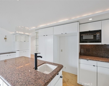 411 Goldenrod - Photo Thumbnail 16