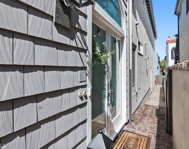 411 Goldenrod - Photo Thumbnail 28
