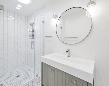 411 Goldenrod - Photo Thumbnail 23