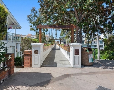 411 Goldenrod - Photo Thumbnail 35
