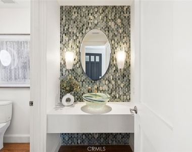 111 Brooks Street - Photo Thumbnail 35