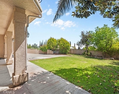 540 W 25th - Photo Thumbnail 42