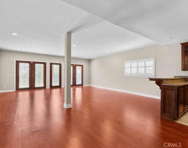 540 W 25th - Photo Thumbnail 41