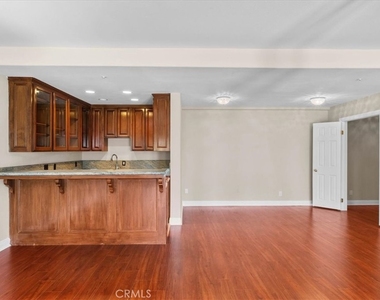 540 W 25th - Photo Thumbnail 39