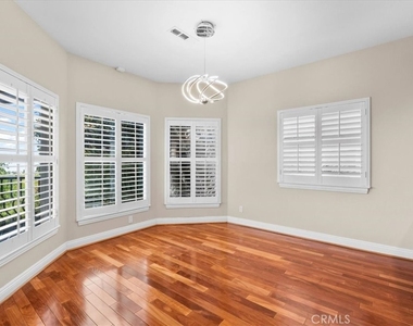 540 W 25th - Photo Thumbnail 10