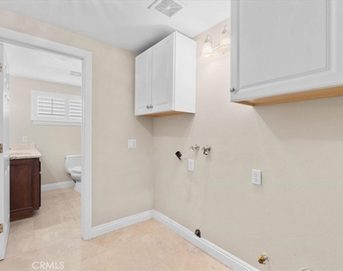 540 W 25th - Photo Thumbnail 34