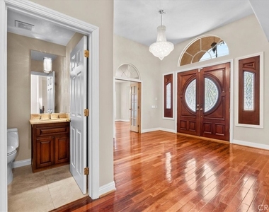 540 W 25th - Photo Thumbnail 6
