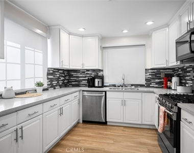 9031 El Dorado Avenue - Photo Thumbnail 8