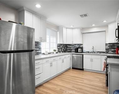9031 El Dorado Avenue - Photo Thumbnail 7