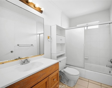 412 Ivy Street - Photo Thumbnail 15