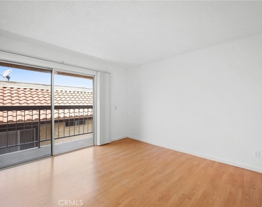412 Ivy Street - Photo Thumbnail 12