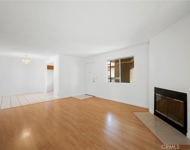 412 Ivy Street - Photo Thumbnail 6