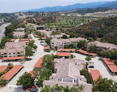 2320 Del Mar Way - Photo Thumbnail 22