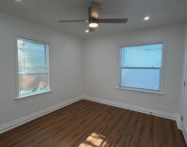 723 Florida St - Photo Thumbnail 11