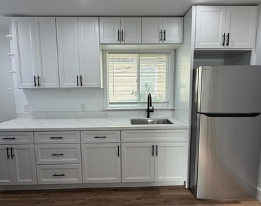 723 Florida St - Photo Thumbnail 15