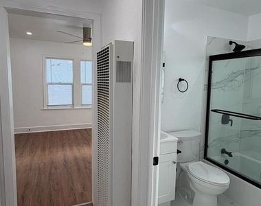 723 Florida St - Photo Thumbnail 7