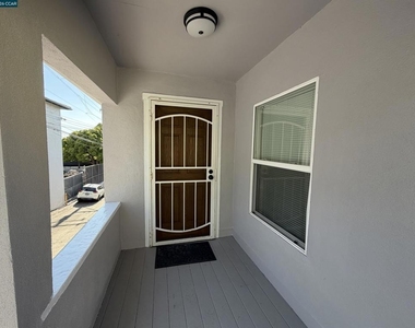 723 Florida St - Photo Thumbnail 1