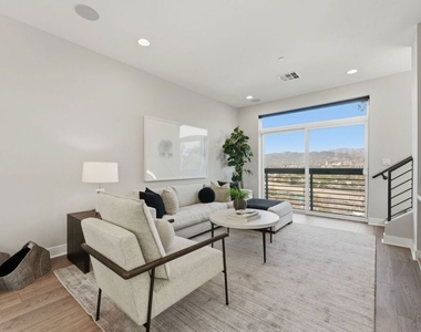 2753 Waverly Drive - Photo Thumbnail 1