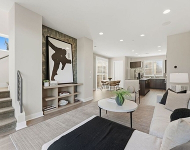 2753 Waverly Drive - Photo Thumbnail 10