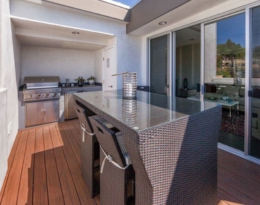 1217 Horn Avenue - Photo Thumbnail 21