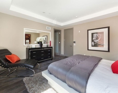 1217 Horn Avenue - Photo Thumbnail 11
