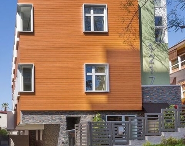 1217 Horn Avenue - Photo Thumbnail 32