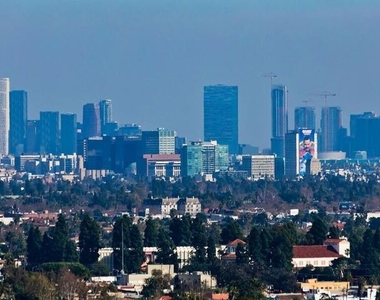 1217 Horn Avenue - Photo Thumbnail 27