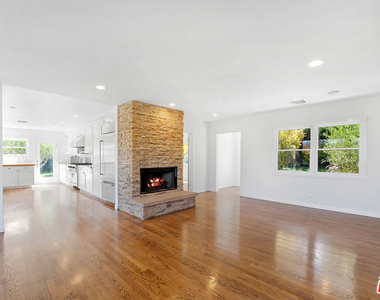 6644 Wildlife Road - Photo Thumbnail 10