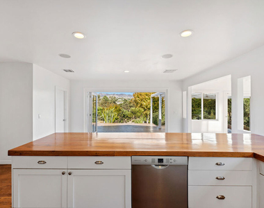 6644 Wildlife Road - Photo Thumbnail 12