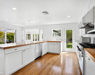 6644 Wildlife Road - Photo Thumbnail 11