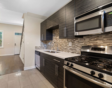 2317 Scarff Street - Photo Thumbnail 7