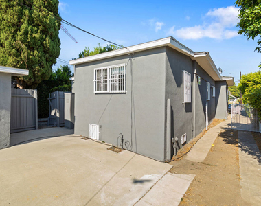 3421 Walton Avenue - Photo Thumbnail 19