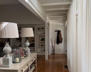 2101 Dermanak Drive - Photo Thumbnail 19