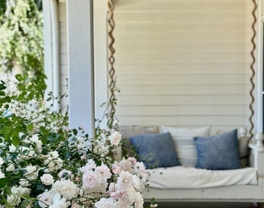 2101 Dermanak Drive - Photo Thumbnail 10