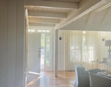 2101 Dermanak Drive - Photo Thumbnail 22