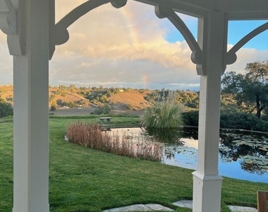 2101 Dermanak Drive - Photo Thumbnail 6