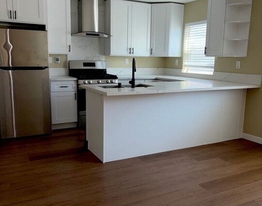 4308 3/4 Leimert Boulevard - Photo Thumbnail 1