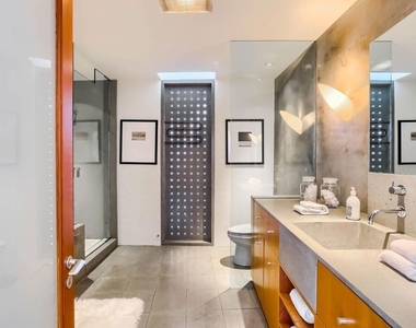 2238 Stradella Road - Photo Thumbnail 50