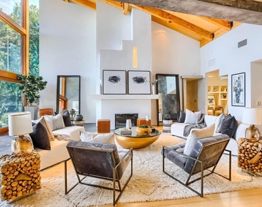 2238 Stradella Road - Photo Thumbnail 5