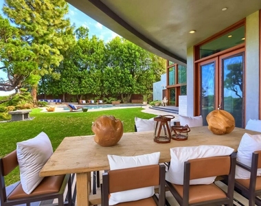 2238 Stradella Road - Photo Thumbnail 62