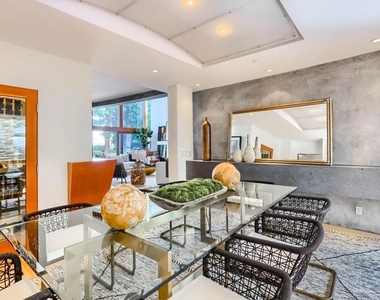2238 Stradella Road - Photo Thumbnail 18