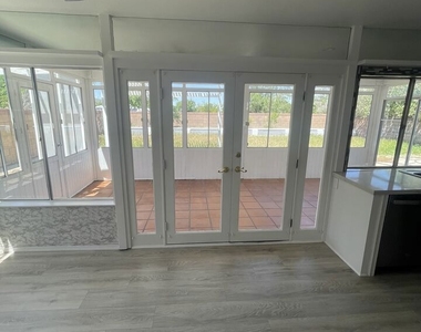 3021 Limewood Lane - Photo Thumbnail 5