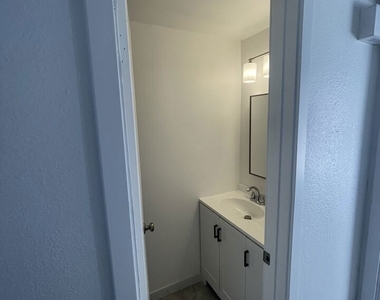 3021 Limewood Lane - Photo Thumbnail 12