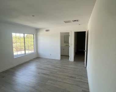 3021 Limewood Lane - Photo Thumbnail 15