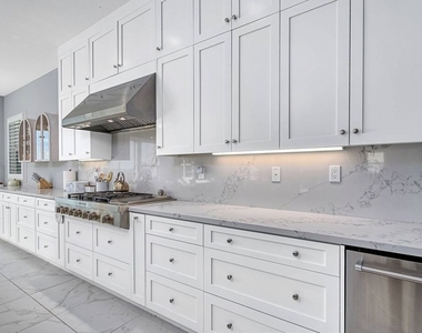 20326 W Liverpool Way - Photo Thumbnail 18