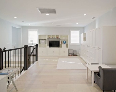20326 W Liverpool Way - Photo Thumbnail 25