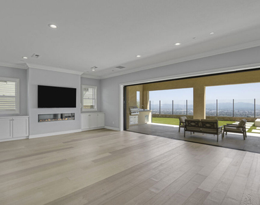 20326 W Liverpool Way - Photo Thumbnail 15