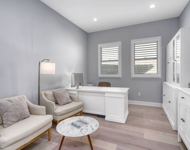 20326 W Liverpool Way - Photo Thumbnail 11